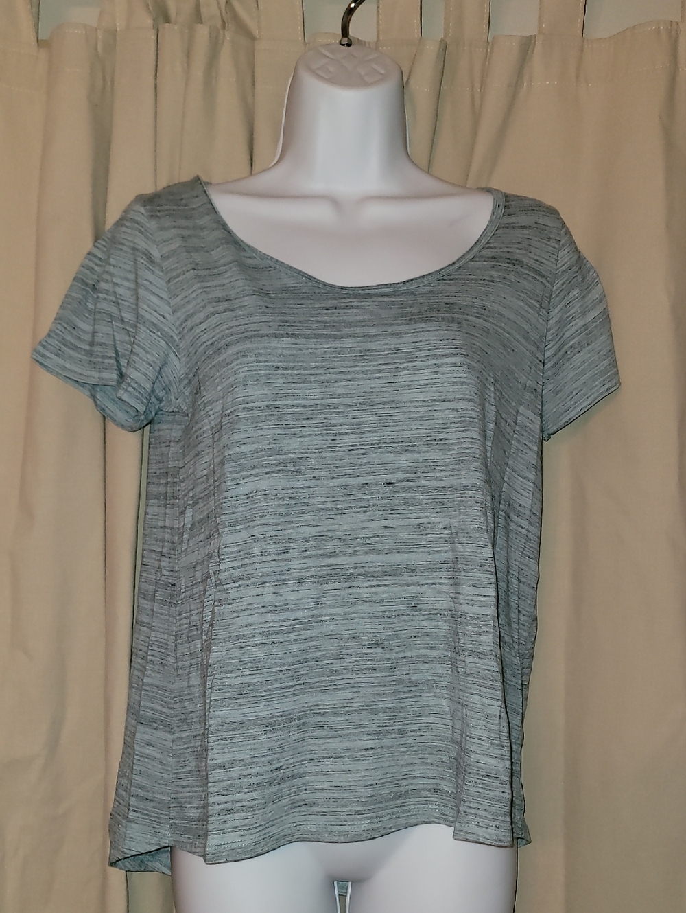 LuLaRoe Light Blue Gray Heathered Striped Scoop Neck Classic T Short Sleeve Tee